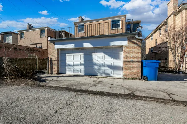 $2,550 | 5843 North Cicero Avenue, Unit 1, Chicago, IL 60646