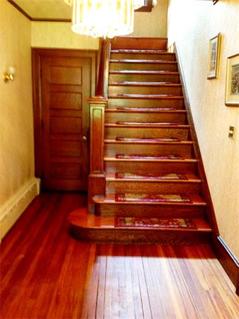 62 Shefford Street Springfield, MA 01107 - Photo 6 of 20