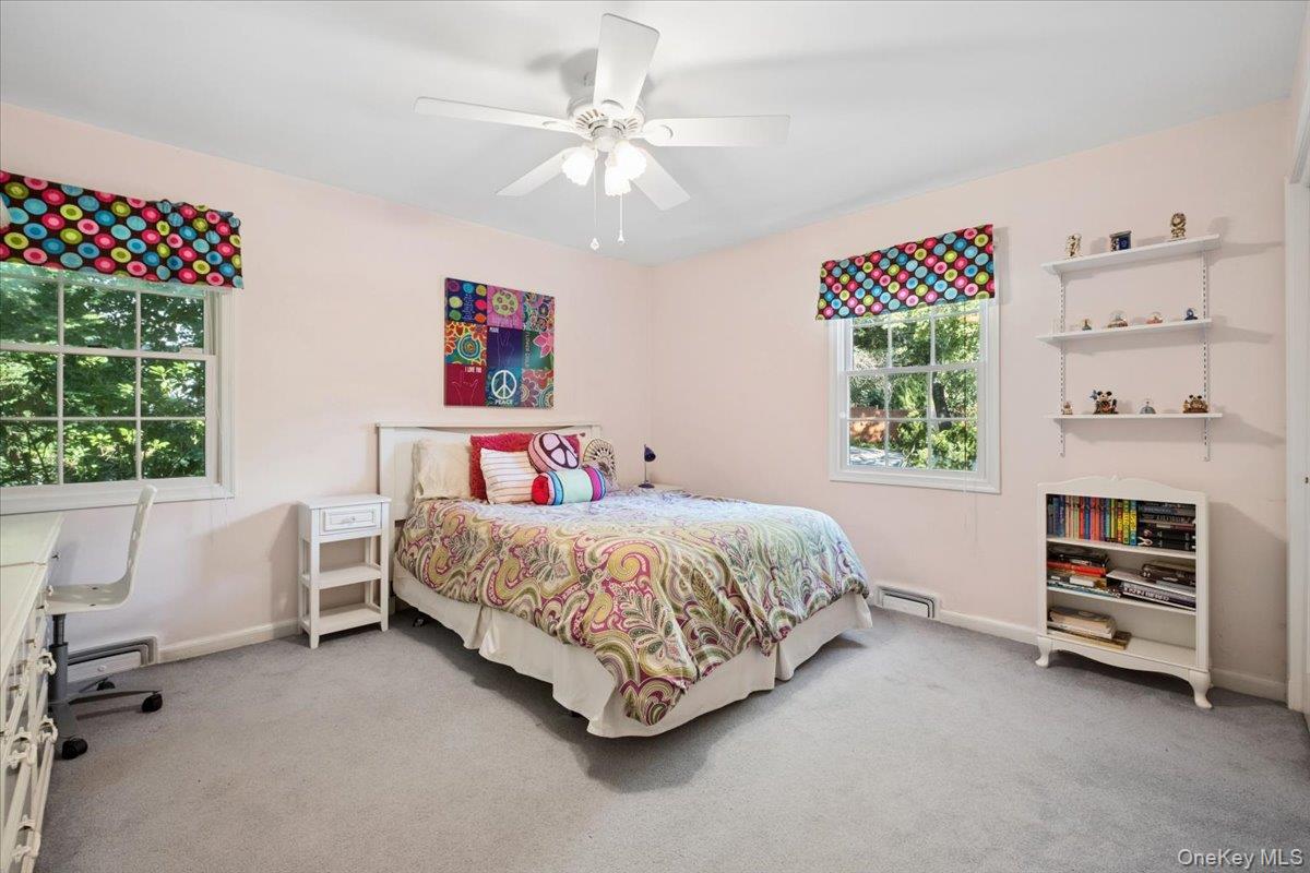 372 Fort Hill Road Scarsdale, NY 10583 - Photo 18 of 40