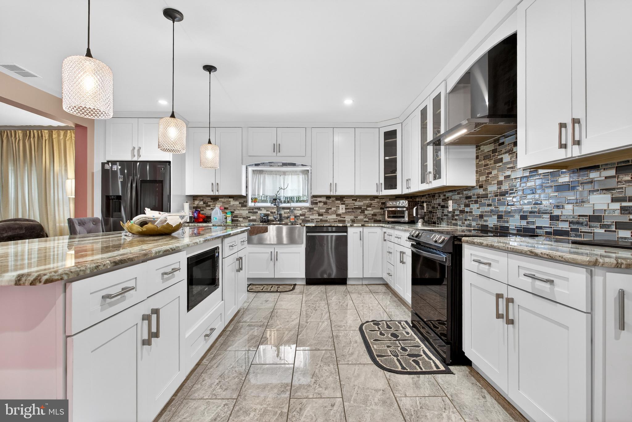 2016 Robbins Street Philadelphia, PA 19149 - Photo 25 of 60