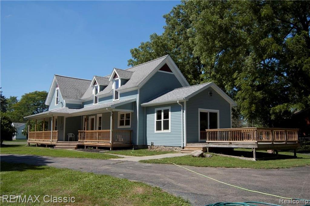 2038 Covert Road Burton, MI 48509 - Photo 3 of 25