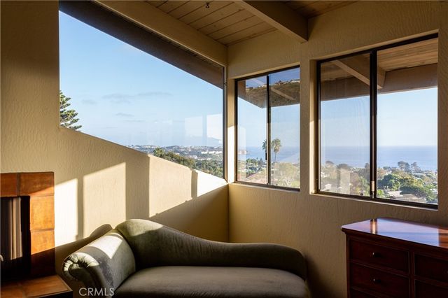 $3,900,000 | 7 No Vista De La Luna, Laguna Beach, CA 92651