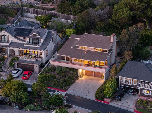 $3,900,000 | 7 No Vista De La Luna, Laguna Beach, CA 92651