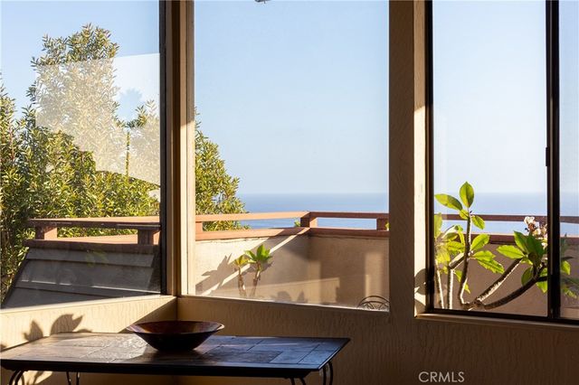 $3,900,000 | 7 No Vista De La Luna, Laguna Beach, CA 92651