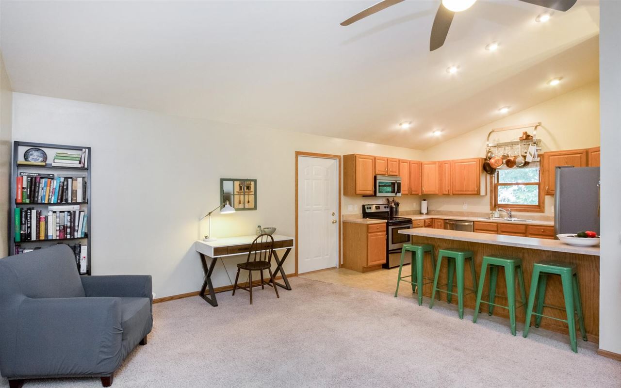 1540 Ranmar Court Ely, IA 52227 - Photo 8 of 25 Gallery Image 8