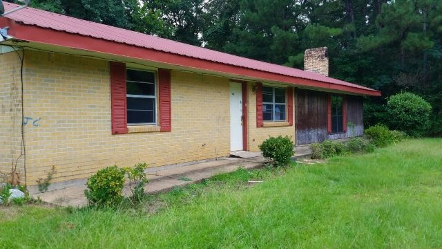 642 Shivers Booth Road Newhebron, MS 39140 - Photo 1 of 10 Photo 1