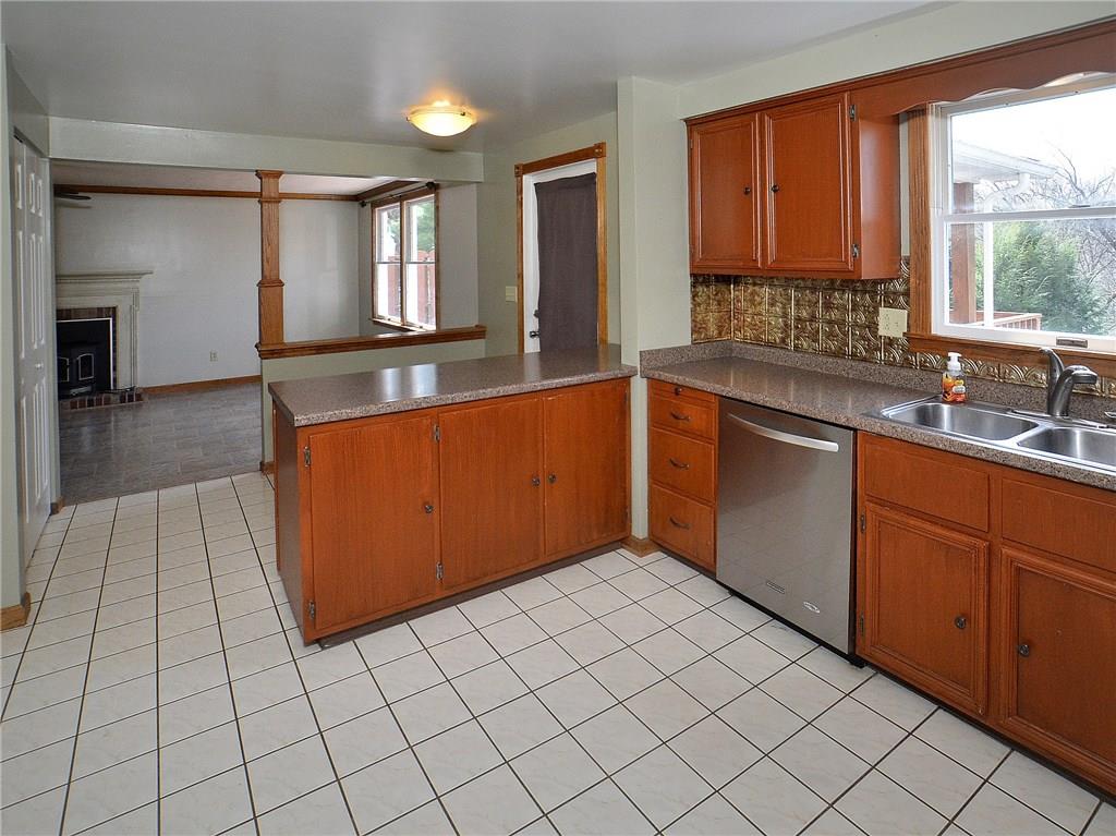 45 Hones Road Export, PA 15632 - Photo 6 of 25