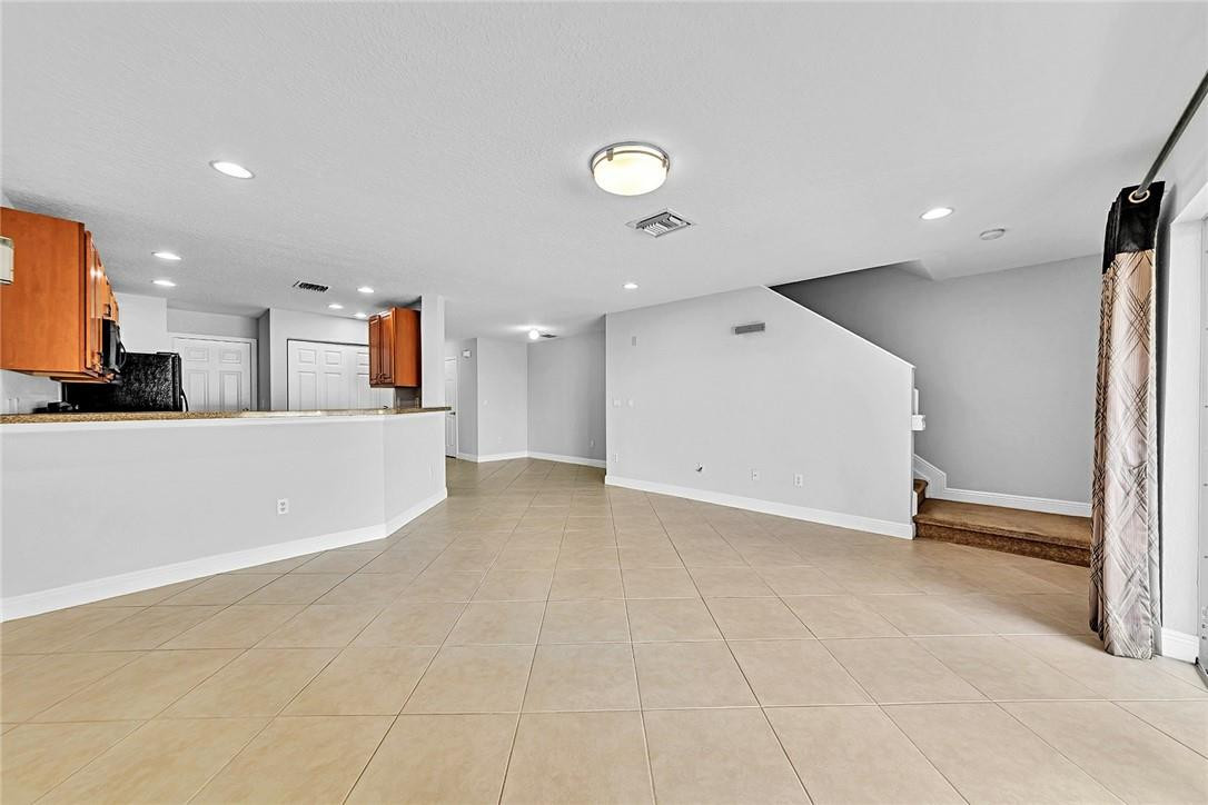 5909 Abbey Road Fort Lauderdale, FL 33321 - Photo 3 of 27 Photo 3