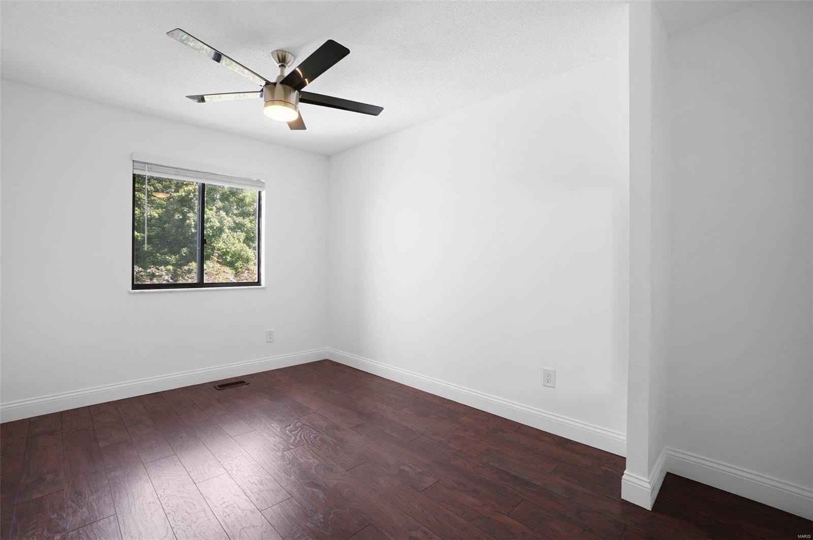 620 Walnut Ridge Drive Ballwin, MO 63021 - Photo 11 of 24