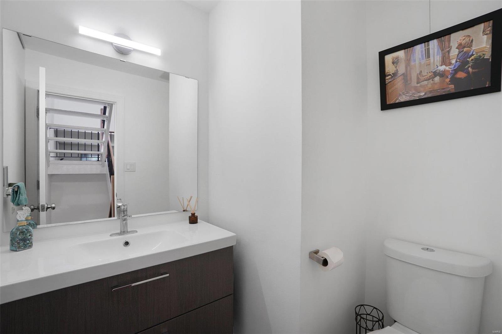 620 Walnut Ridge Drive Ballwin, MO 63021 - Photo 6 of 24