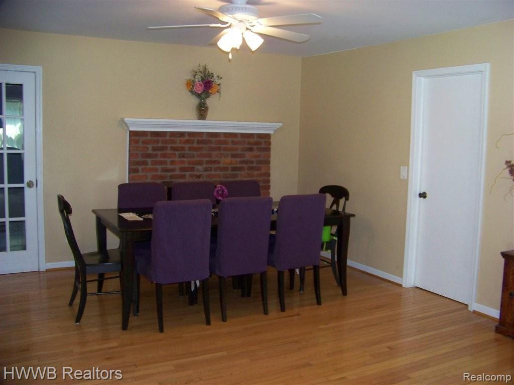 1400 Avon Circle West Rochester, MI 48309 - Photo 9 of 24 09-Breakfast Room.JPG