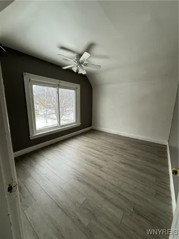 $1,250 | 40 B Street, Niagara Falls, NY 14303