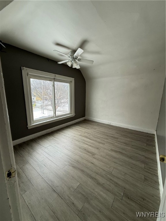 40 B Street Niagara Falls, NY 14303 - Photo 15 of 18