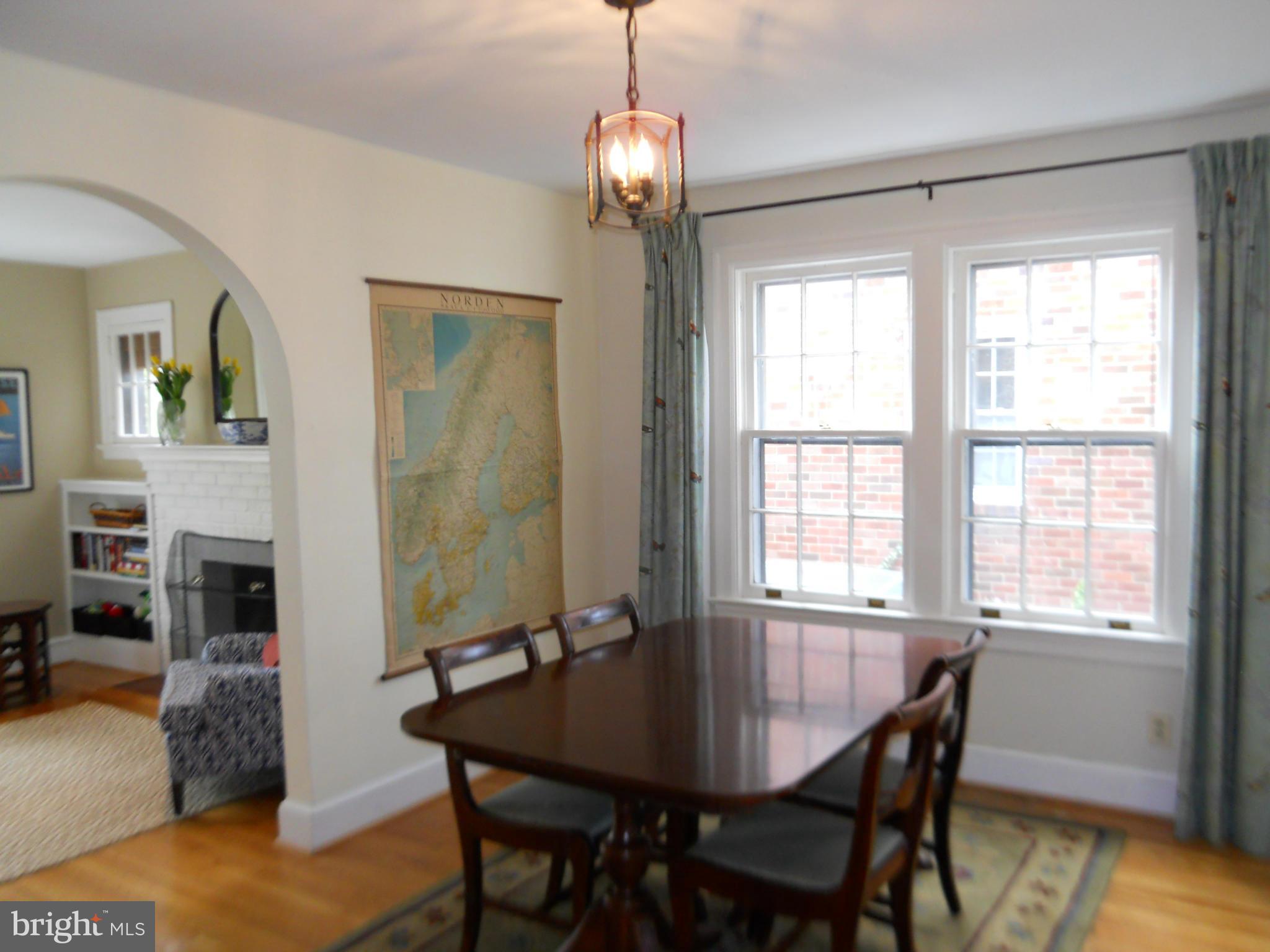 17 West Spring Street Alexandria, VA 22301 - Photo 8 of 30 Dining Room