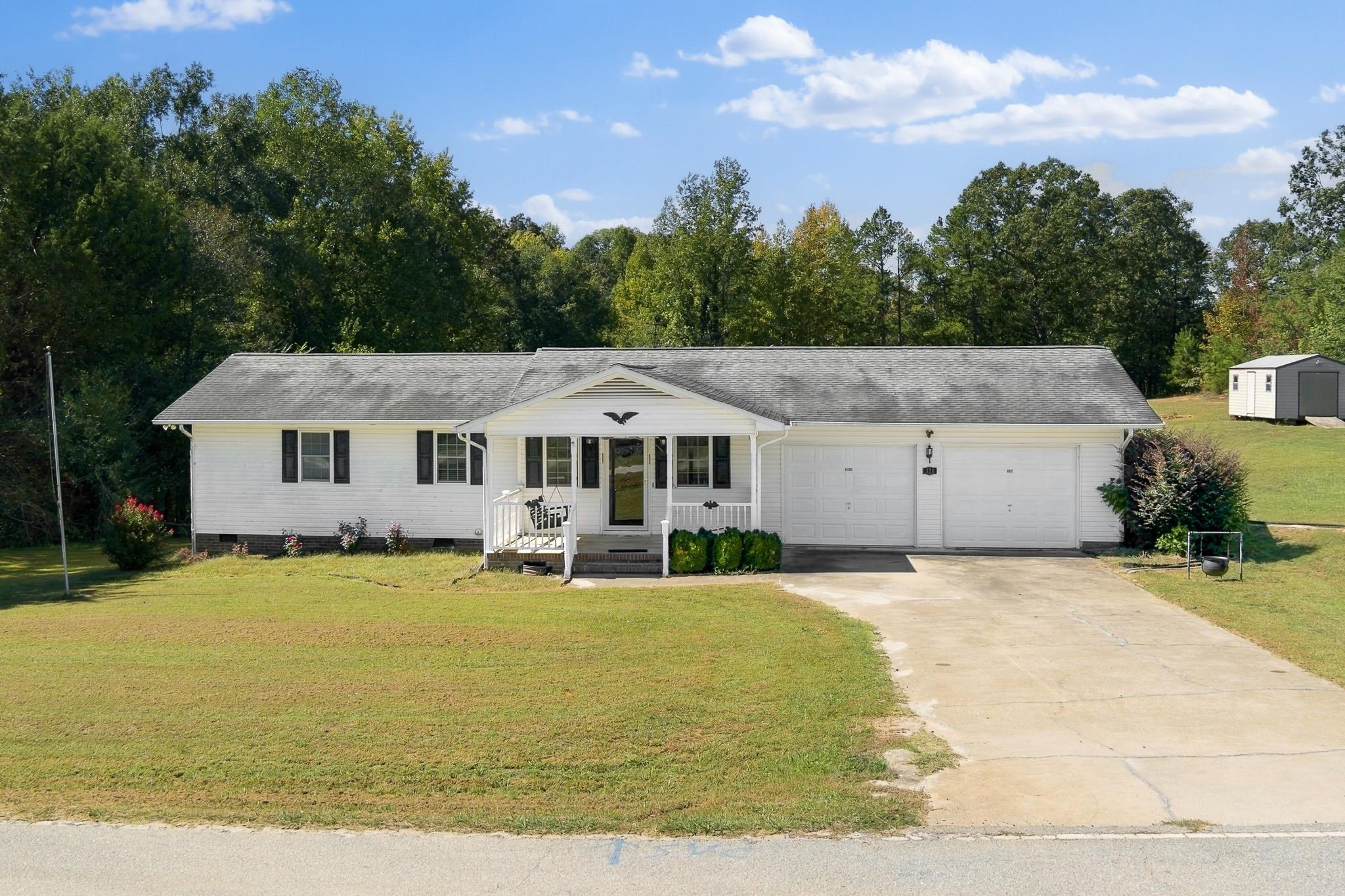 328 Parsons Road Woodruff, SC 29388 - Photo 1 of 26 Gallery Image 1