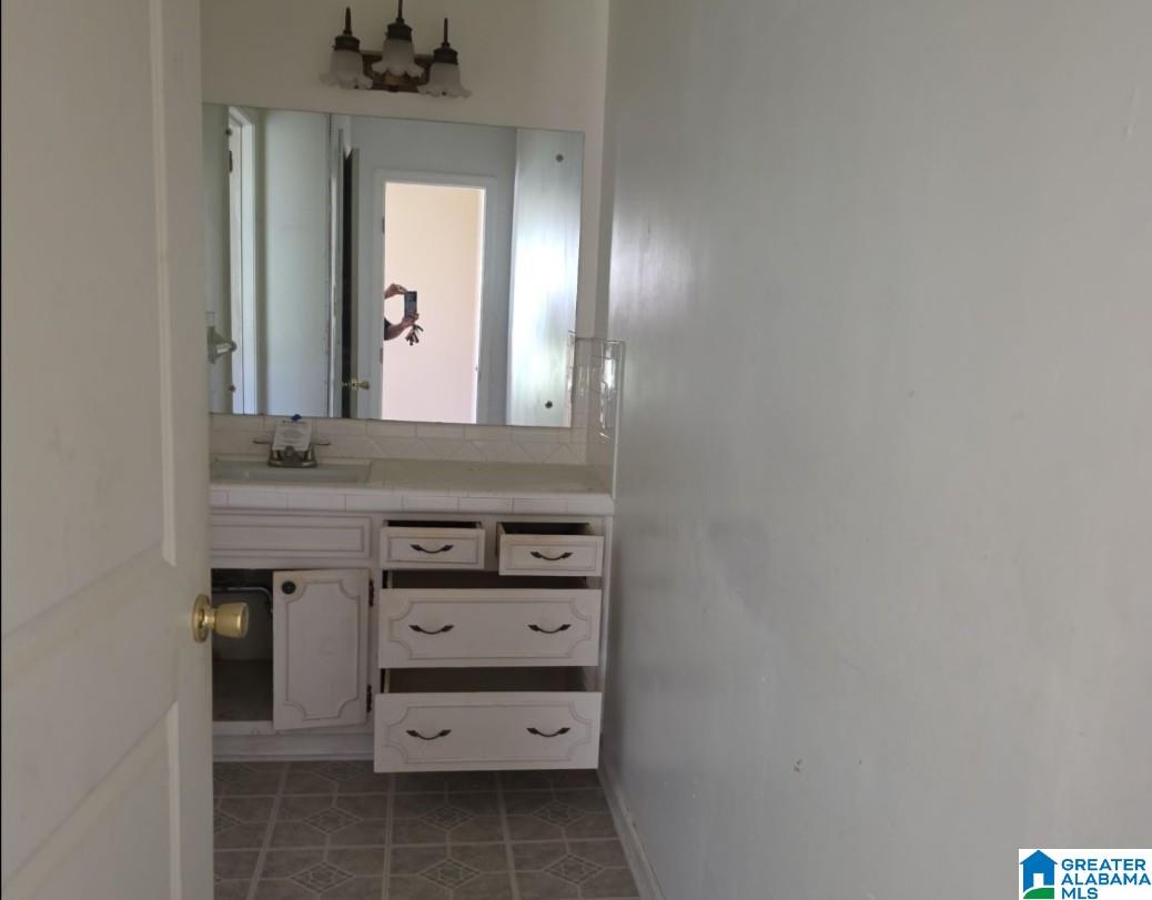 1205 Old Oak Road Birmingham, AL 35235 - Photo 23 of 32