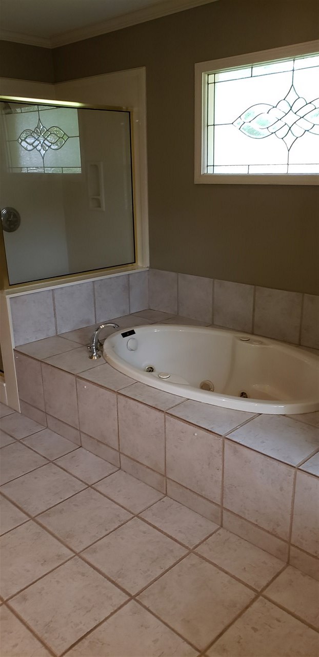 4884 Barfield Road Memphis, TN 38117 - Photo 11 of 25
