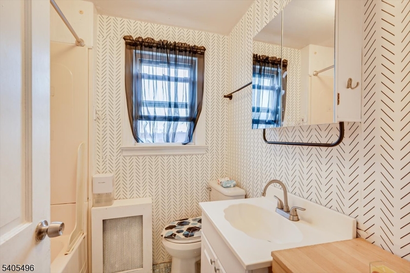 123 Harrison Street Bloomfield, NJ 07003 - Photo 31 of 48