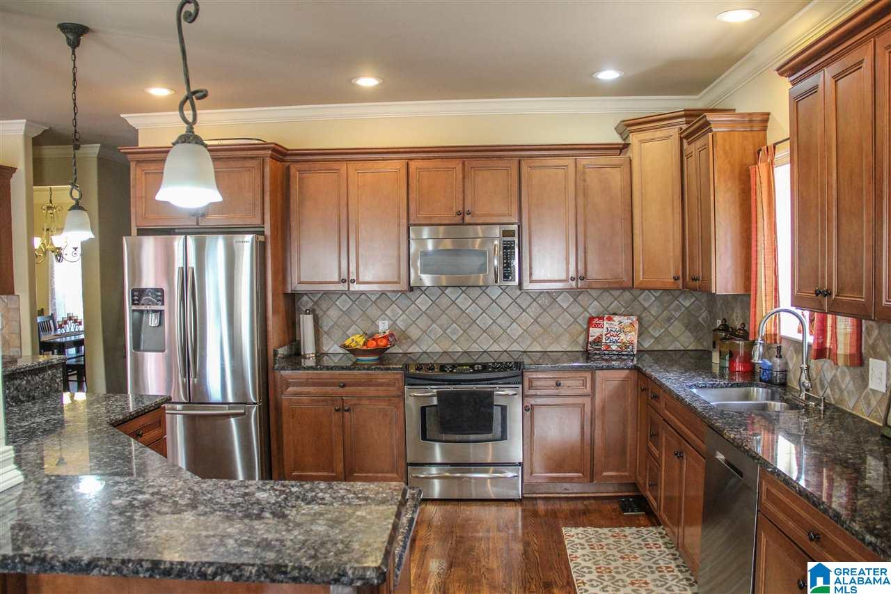 188 Wild Timber Parkway Pelham, AL 35124 - Photo 12 of 38