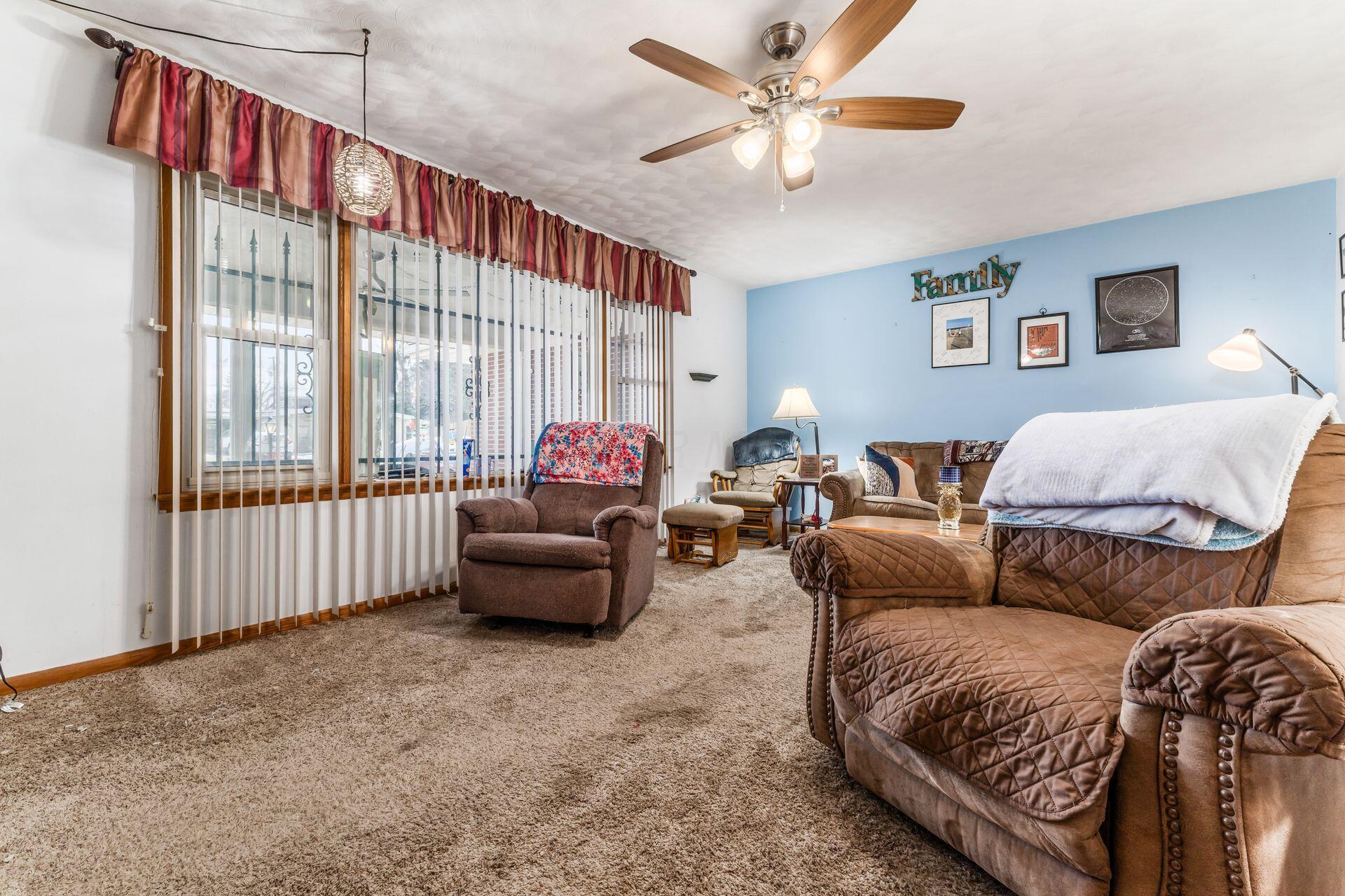 499 Beacon Road Newark, OH 43055 - Photo 11 of 40 011_on Rd Newark OH 43055 USA - Copy