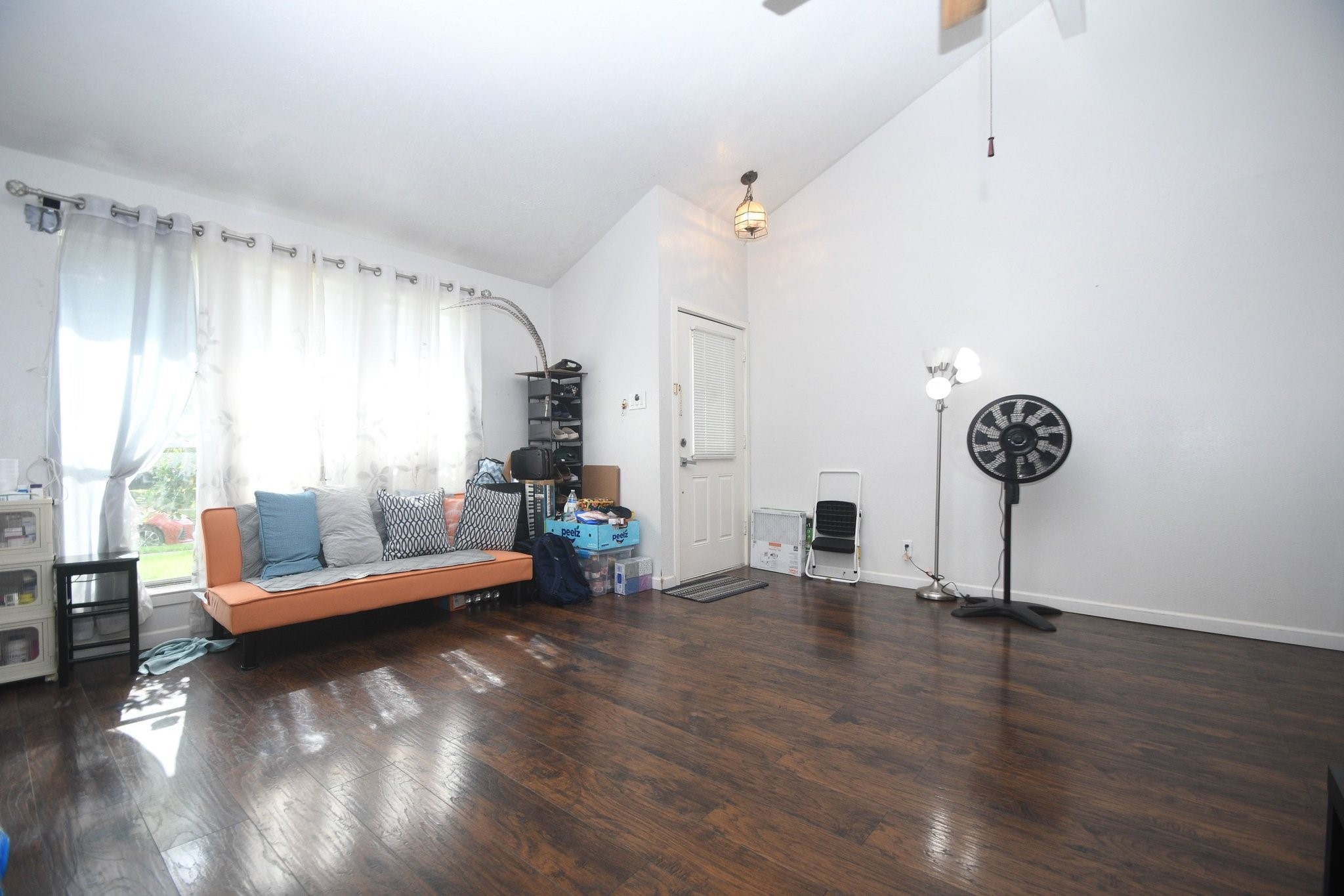 9518 Riverside Lodge Drive Houston, TX 77083 - Photo 3 of 16