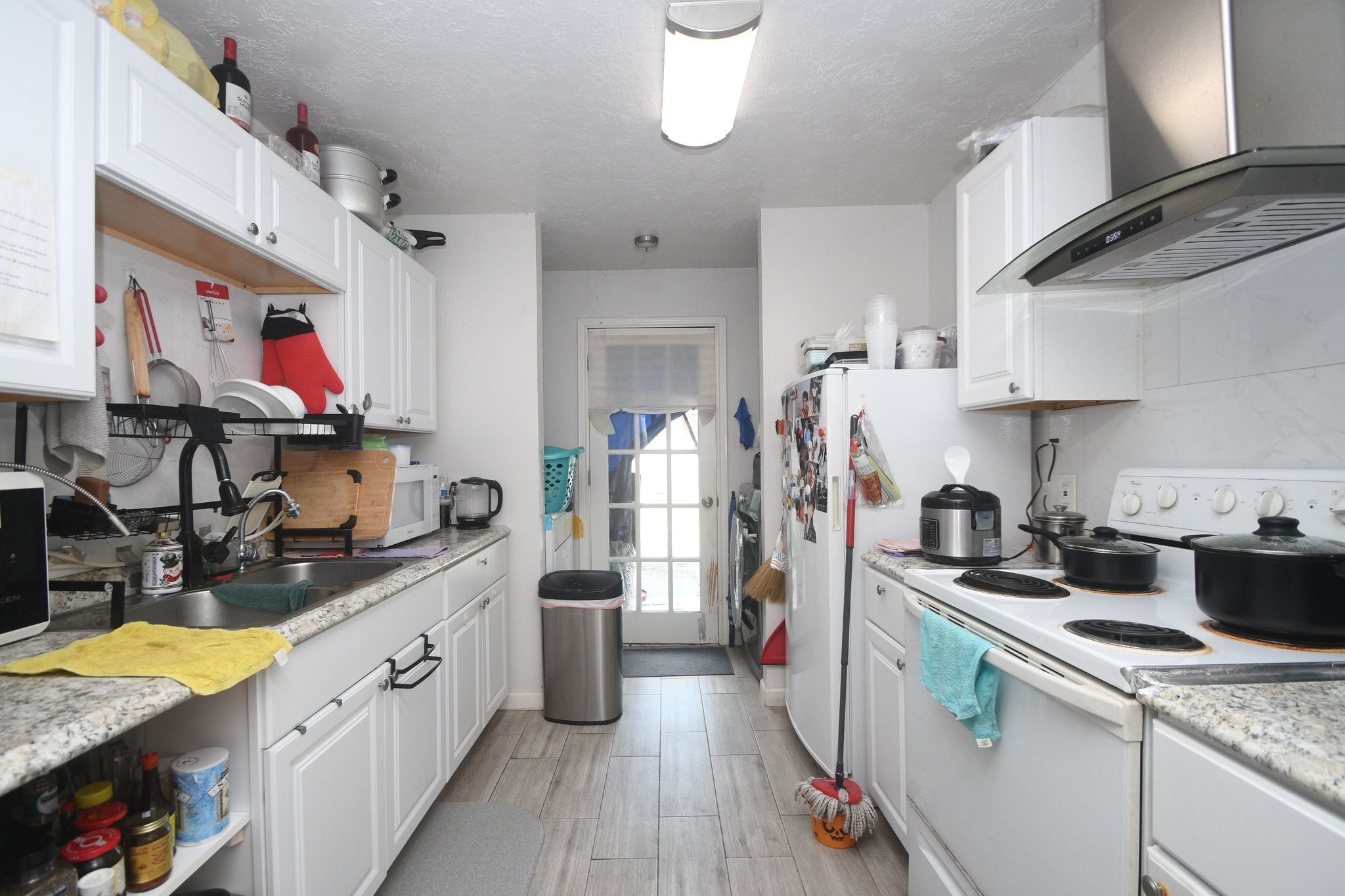 9518 Riverside Lodge Drive Houston, TX 77083 - Photo 5 of 16