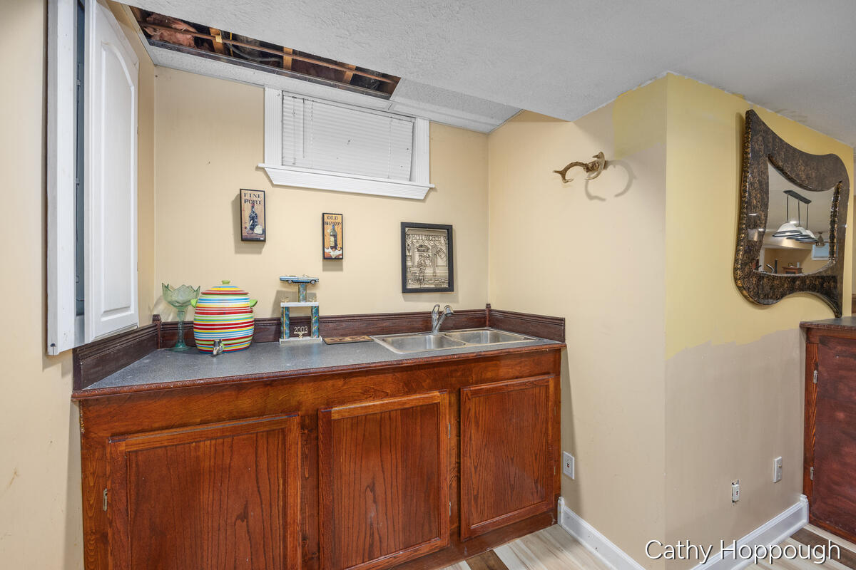 470 Caroline Street Ionia, MI 48846 - Photo 36 of 81