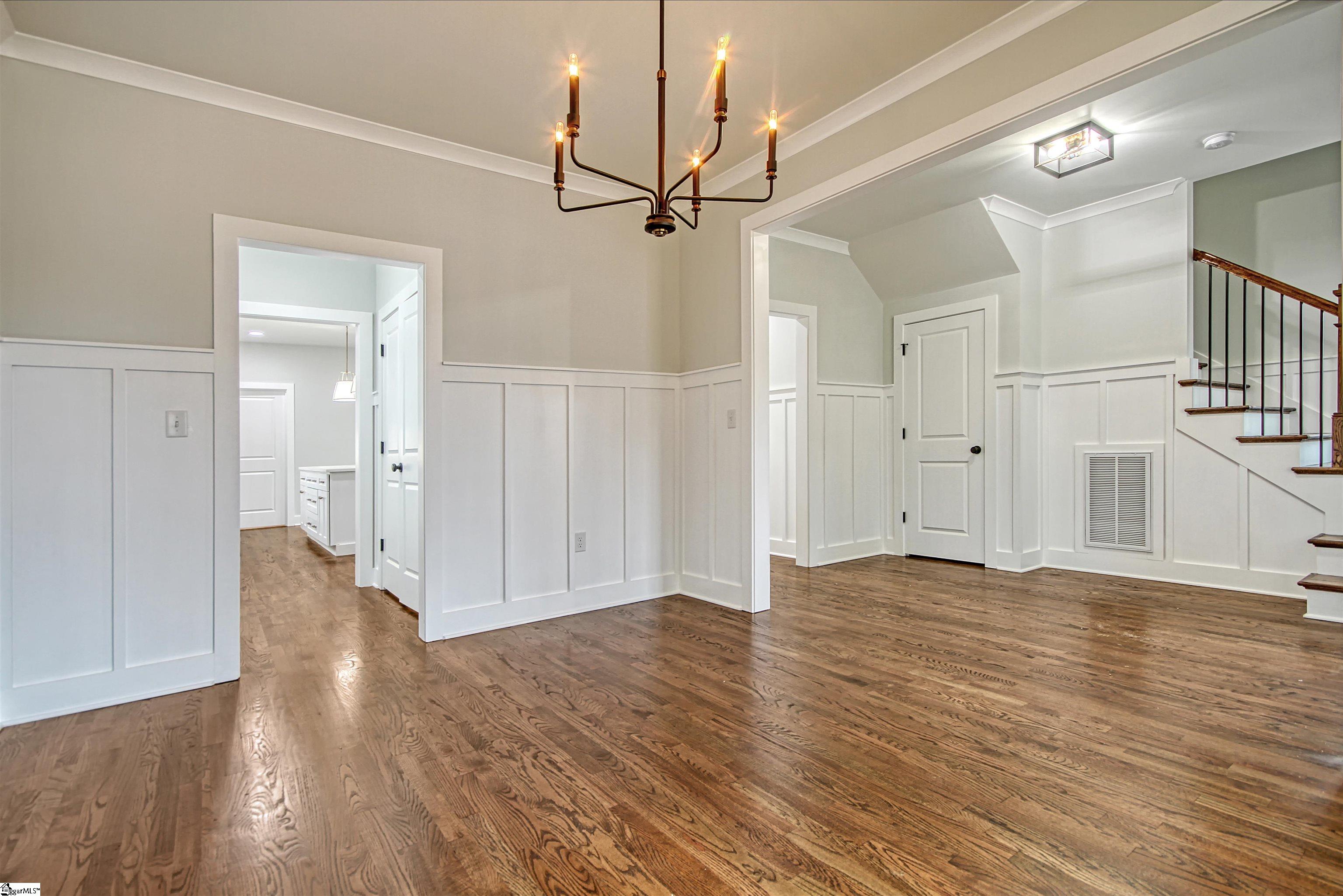 576 Lowndes Hill Road Greenville, SC 29607 - Photo 11 of 24 Gallery Image 11