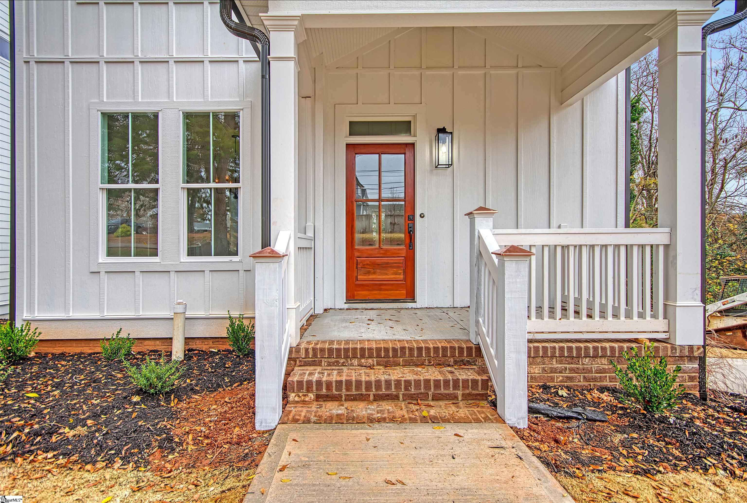 576 Lowndes Hill Road Greenville, SC 29607 - Photo 3 of 24 Gallery Image 3