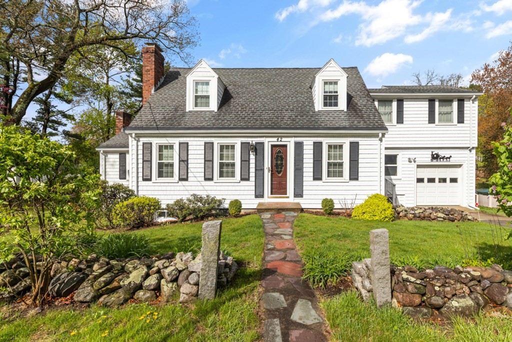 42 Parker Road Wakefield, MA 01880 - Photo 1 of 37 Gallery Image 1