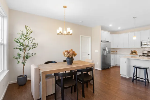 $594,900 | 8715 Overbrook Drive, Unit 110, McGaheysville, VA 22840