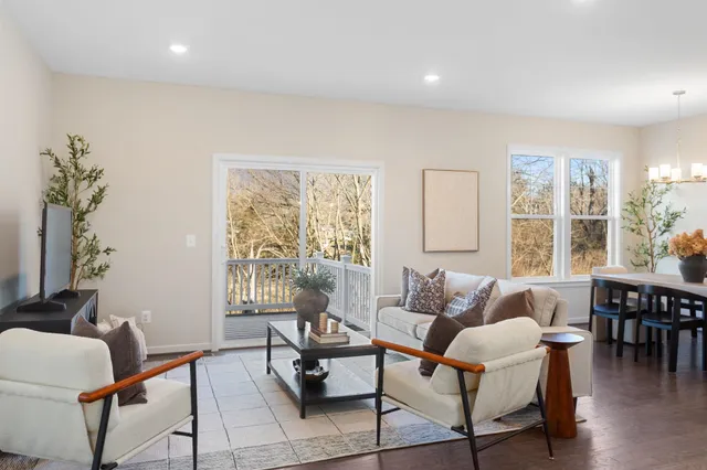 $594,900 | 8715 Overbrook Drive, Unit 110, McGaheysville, VA 22840