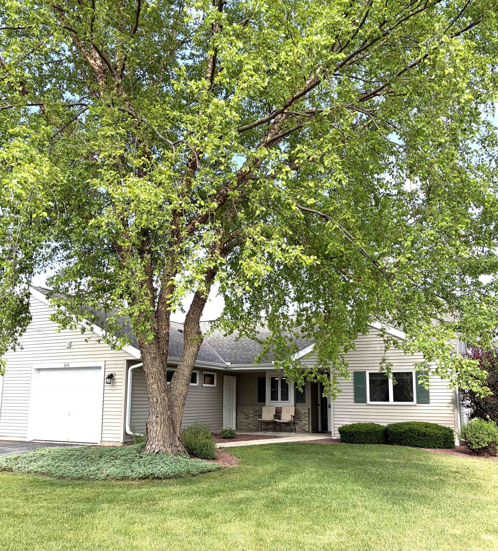 616 Reena Avenue Fort Atkinson, WI 53538 - Photo 1 of 40