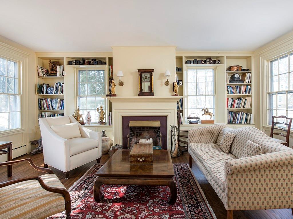 221 Foreside Road Falmouth, ME 04105 - Photo 9 of 27 Living Room with lots of Built-ins.