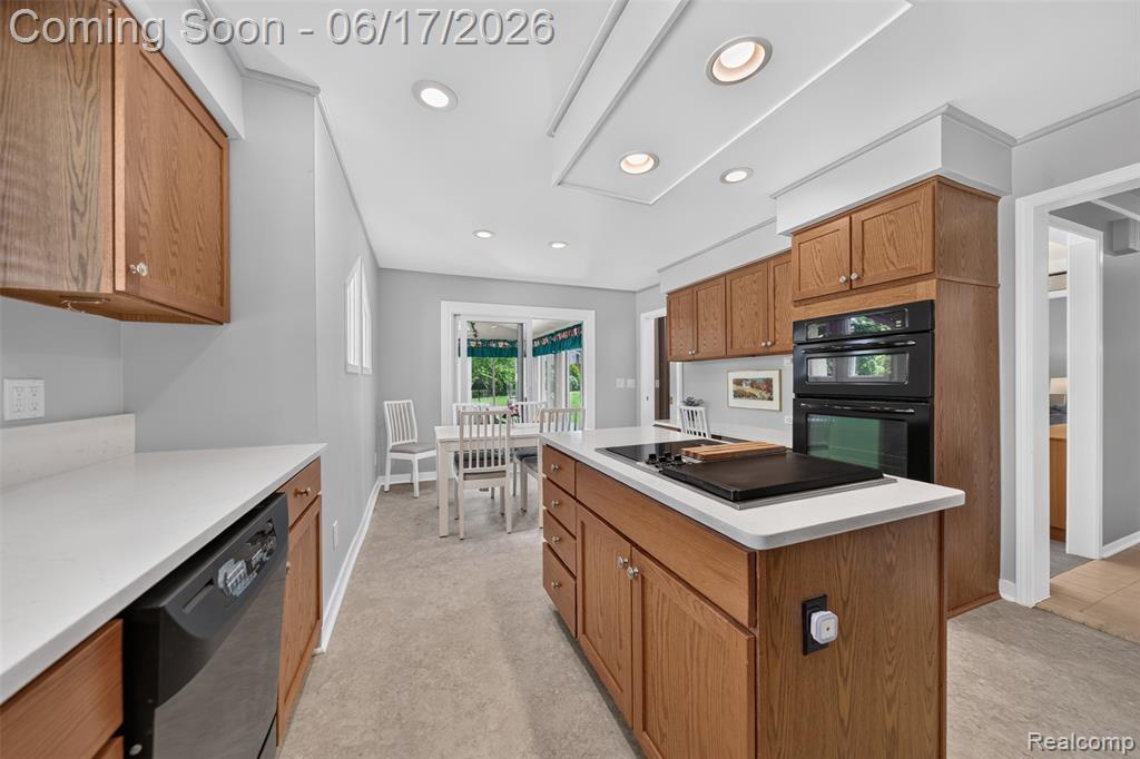 1236 Chaffer Drive Rochester Hills, MI 48306 - Photo 16 of 76