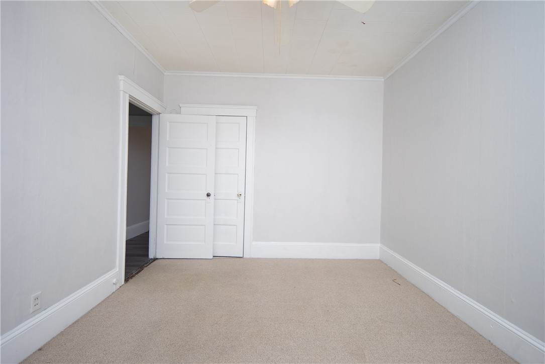 52 Spring Street Lincoln, RI 02838 - Photo 12 of 37 Gallery Image 12