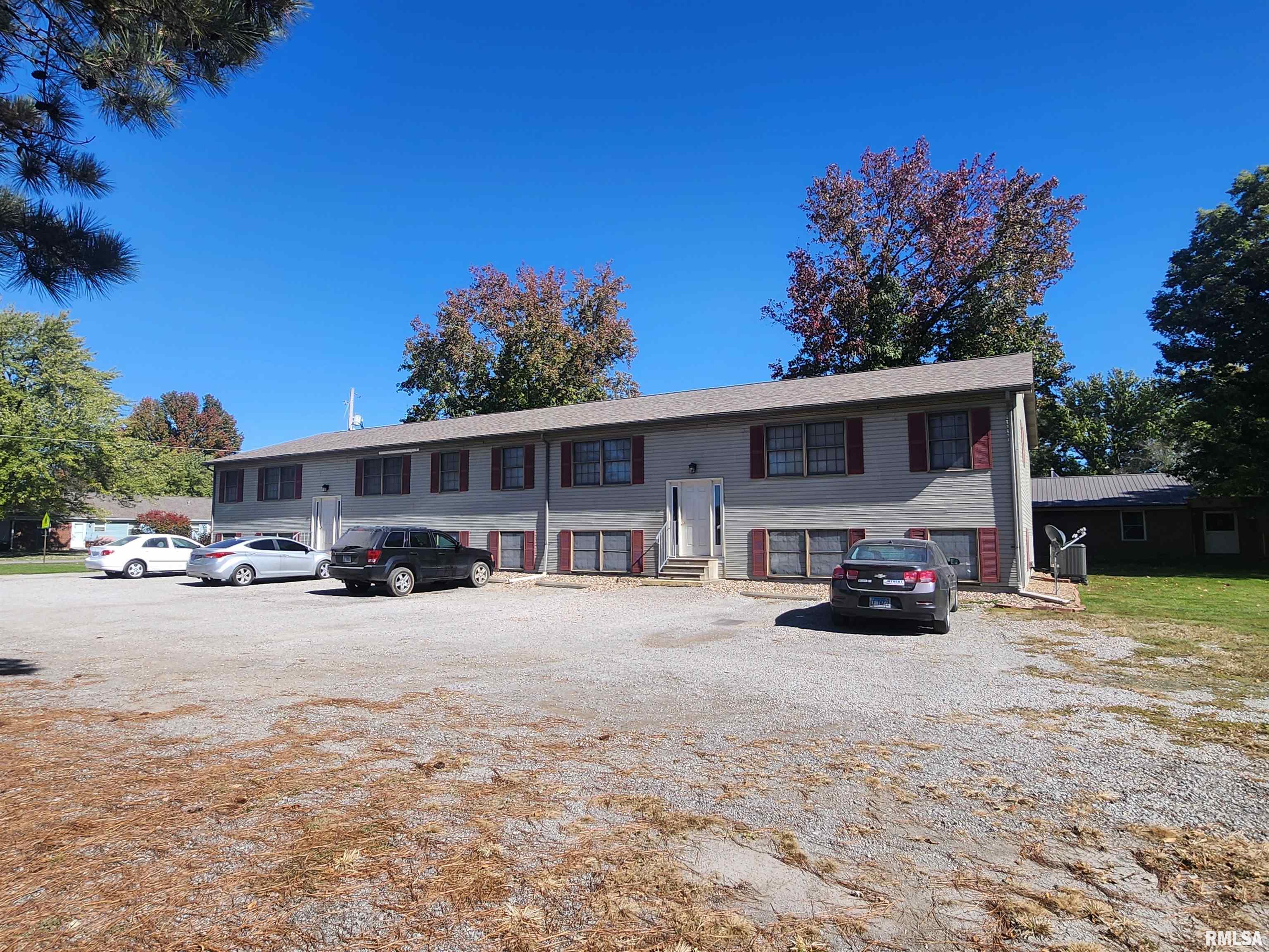 802 Ritter Street Pinckneyville, IL 62274 - Photo 2 of 17 Gallery Image 2