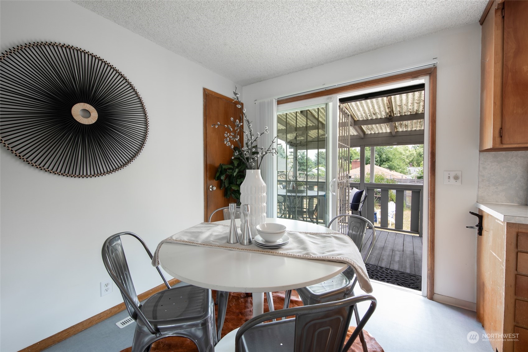 8620 Renton Avenue South Seattle, WA 98118 - Photo 6 of 33 Gallery Image 6