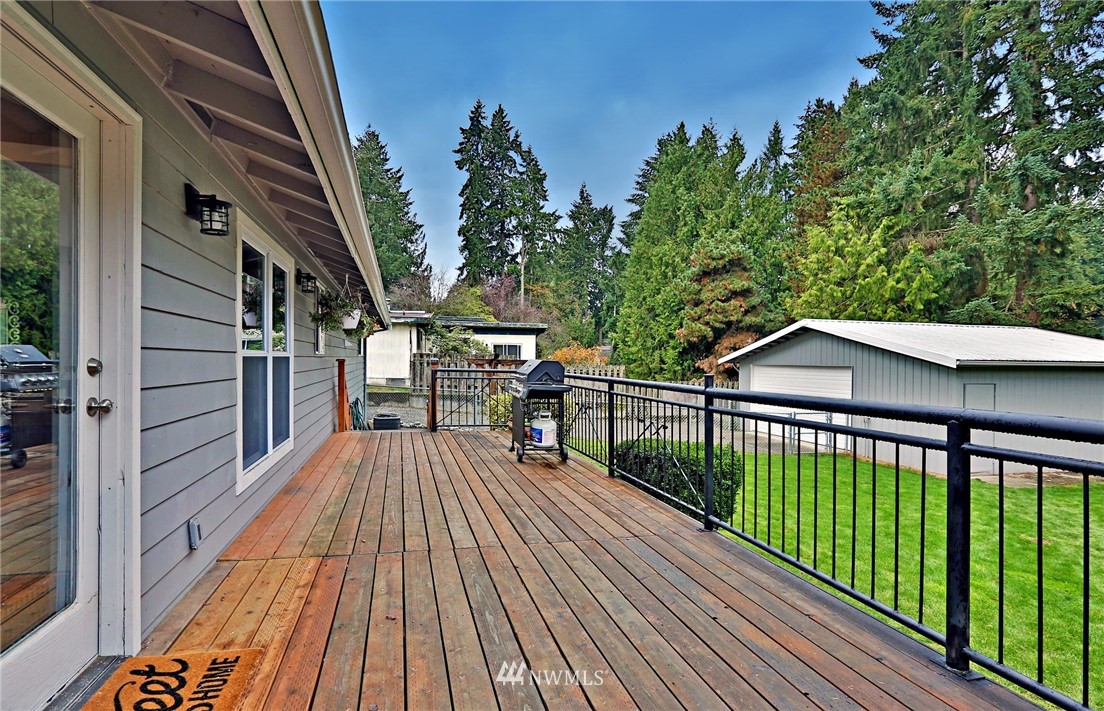 15914 Southeast 144th Street Renton, WA 98059 - Photo 14 of 17