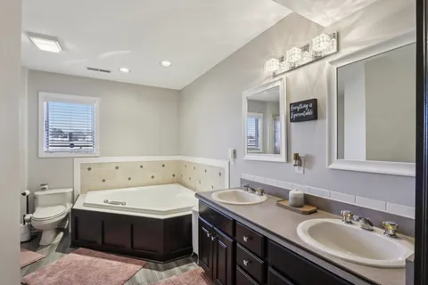 $539,900 | 810 North Parkview Street, Cottage Grove, WI 53527