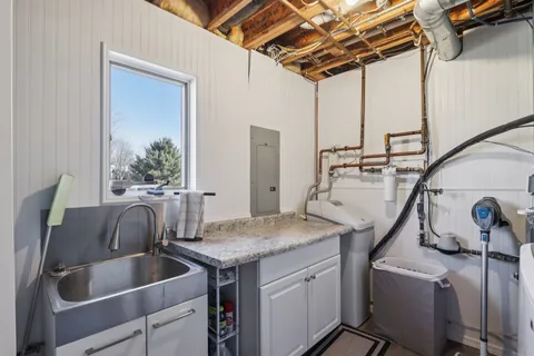 $539,900 | 810 North Parkview Street, Cottage Grove, WI 53527