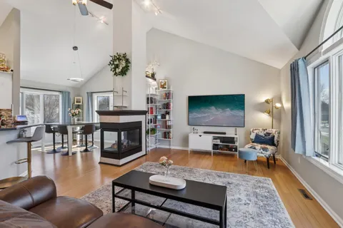 $539,900 | 810 North Parkview Street, Cottage Grove, WI 53527