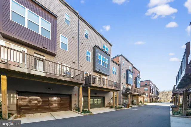 $1,395,000 | 3262 Royal Fern Place, Rockville, MD 20852