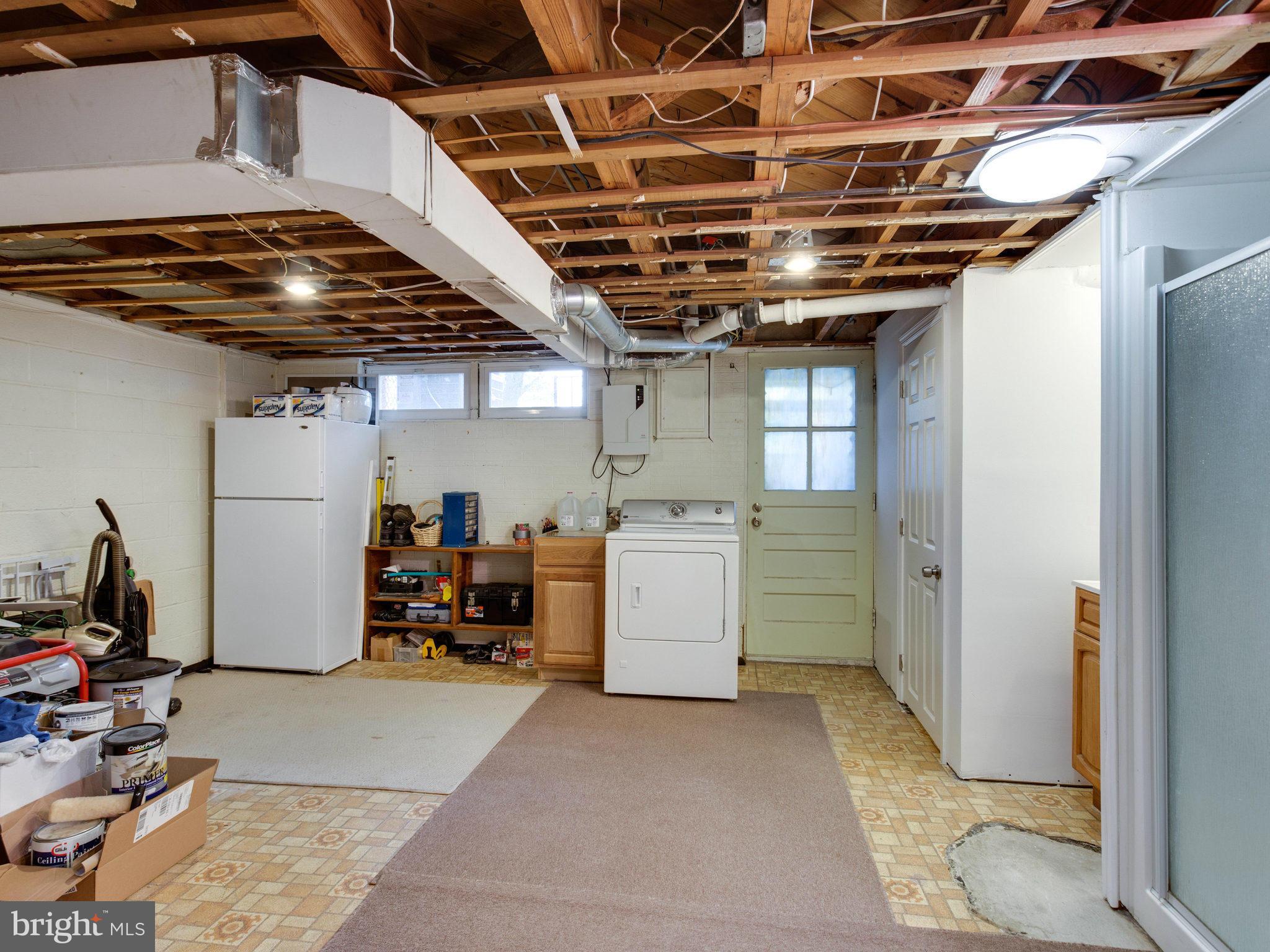 1007 Downton Road Baltimore, MD 21227 - Photo 25 of 30 Basement
