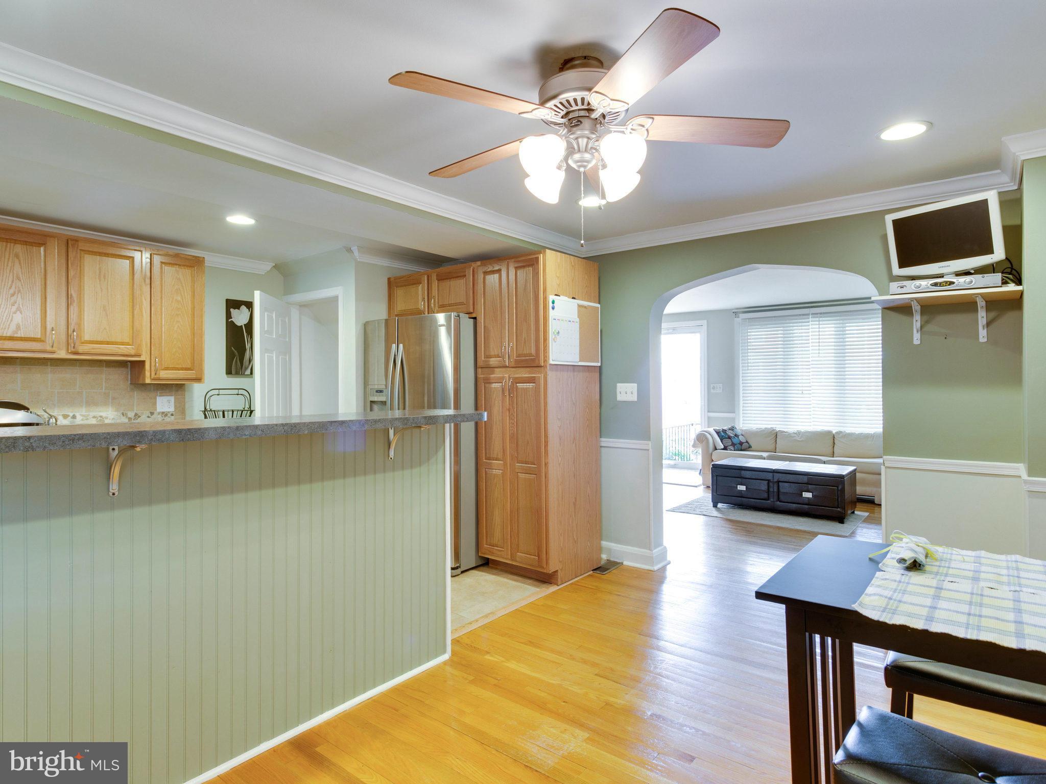 1007 Downton Road Baltimore, MD 21227 - Photo 7 of 30 Dining Room