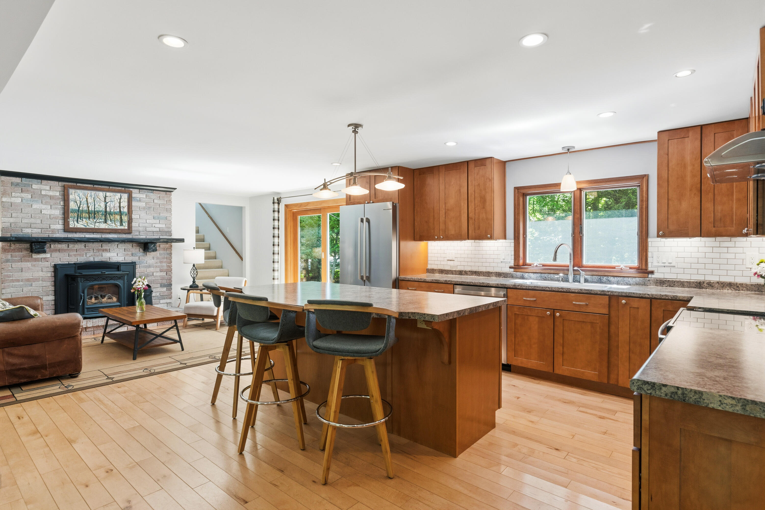 33 Hemlock Road Brunswick, ME 04011 - Photo 5 of 59 33 Hemlock Rd_123