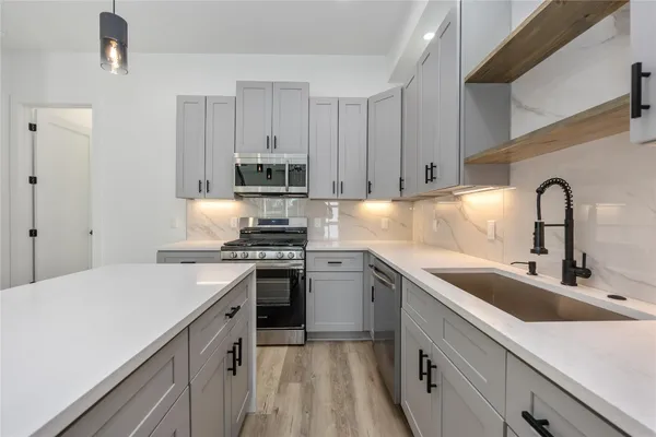 $2,100 | 4533 Larkspur Street, Unit B, Houston, TX 77051