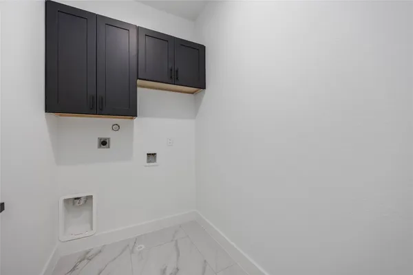 $2,100 | 4533 Larkspur Street, Unit B, Houston, TX 77051