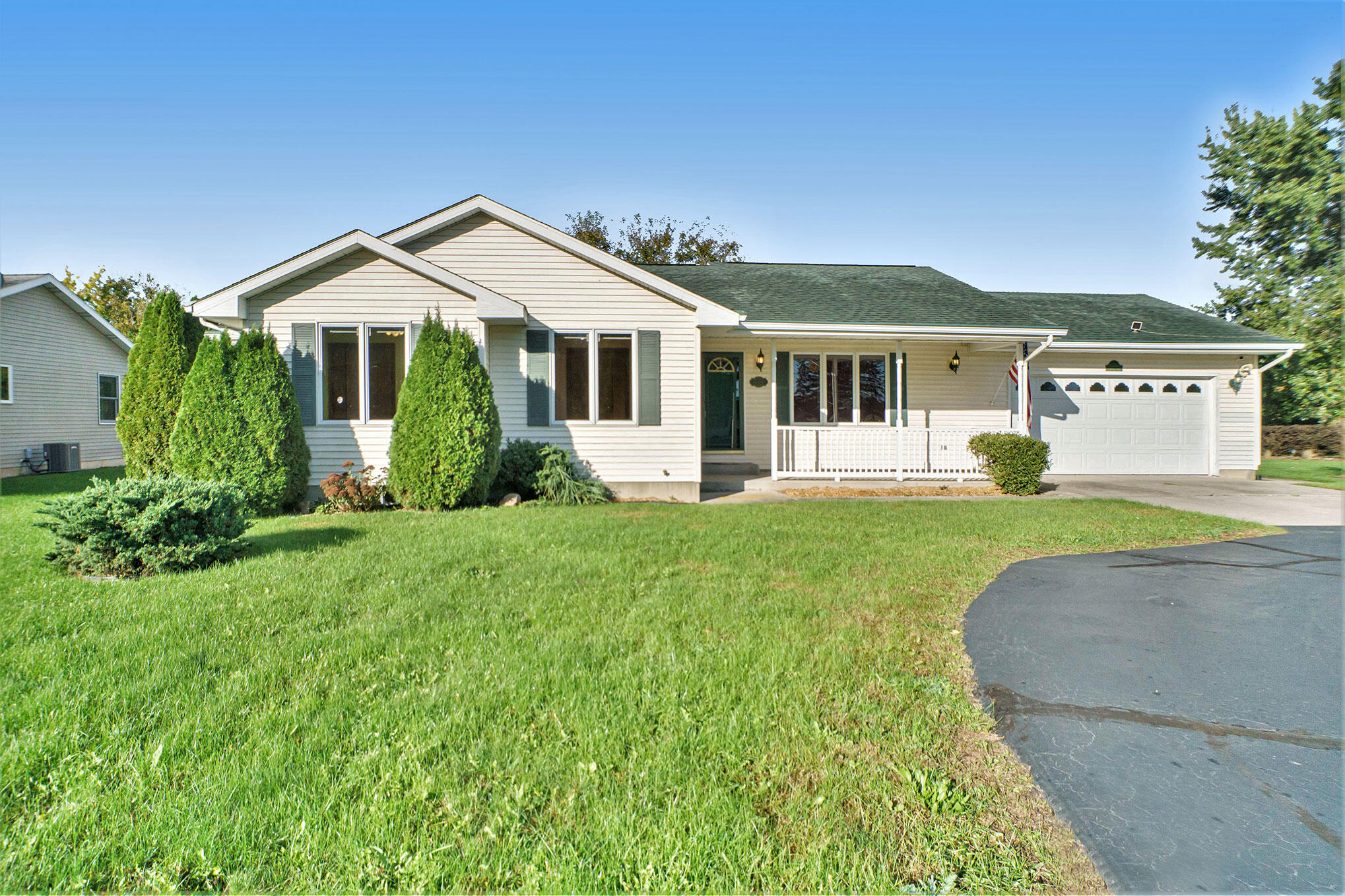 12260 South Sprinkle Road Vicksburg, MI 49097 - Photo 1 of 30 DSC06343