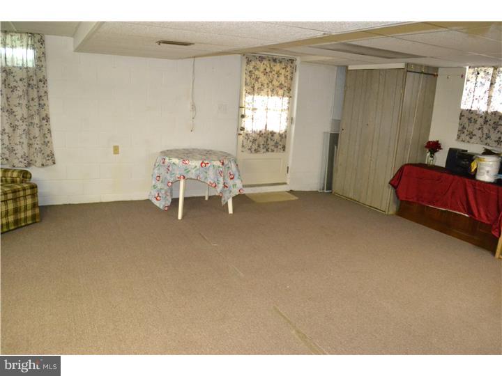 1441 Gregg Street Reading, PA 19607 - Photo 18 of 25 Family Room